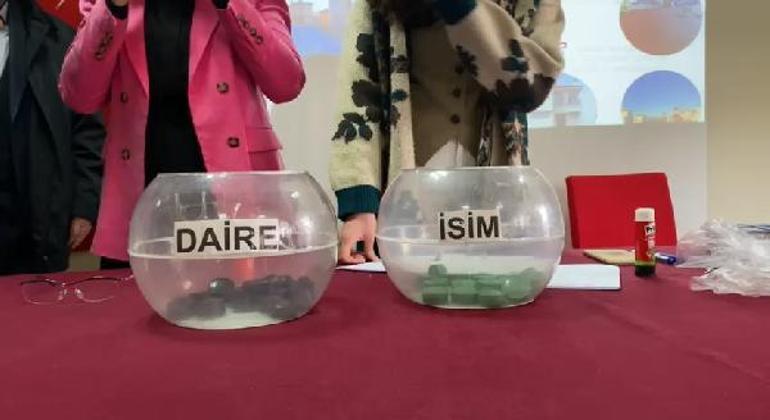 Konyada depremzedeler yeni evlerine kavuştu