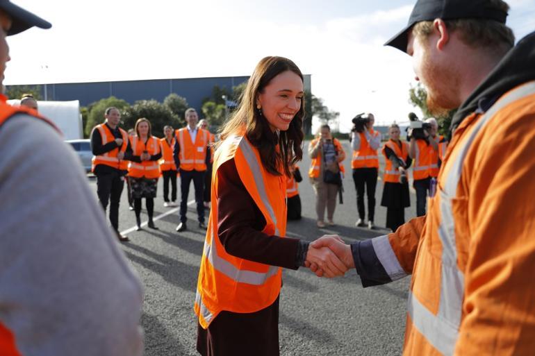 Yeni Zelanda Başbakanı Ardern, istifa ettiğini duyurdu