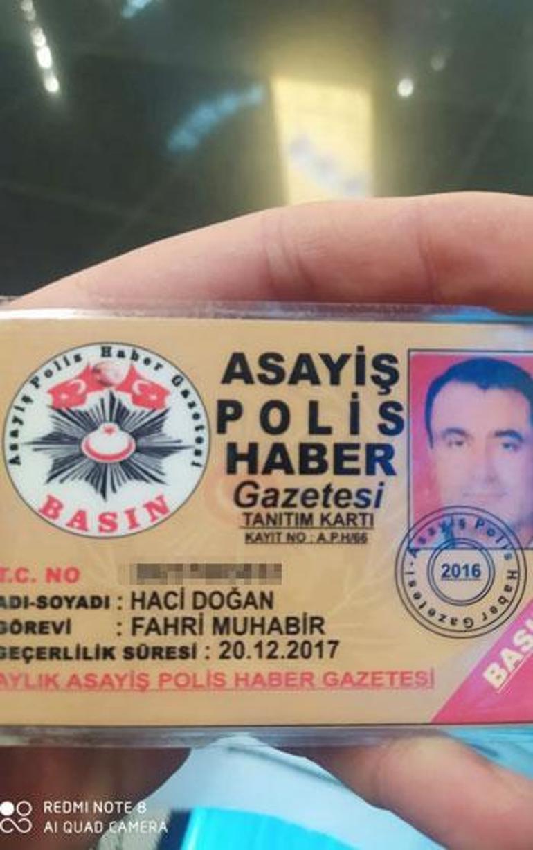 İstanbul Havalimanında yolcu karşılamaya gelen dolandırıcı yakayı ele verdi