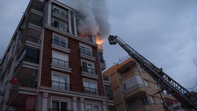 Yangın çıkarıp, tartıştığı anneannesi ile teyzesini eve kilitlemiş