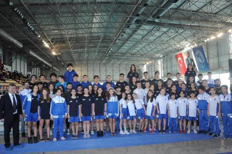 Paletli Yüzme Bireysel Kış Şampiyonası rekor katılımla sona erdi