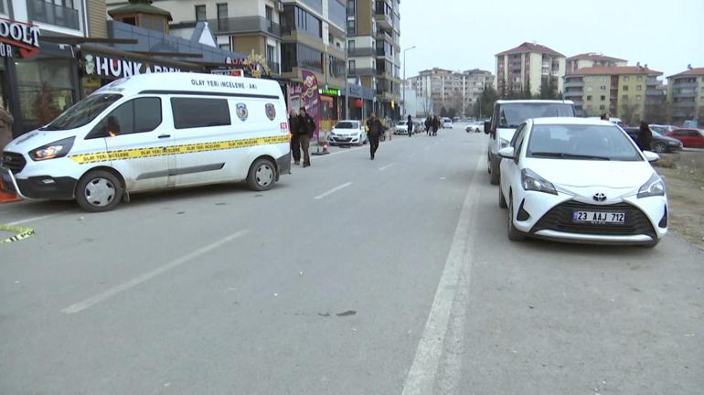 Elazığ’da silahlı kavga kamerada