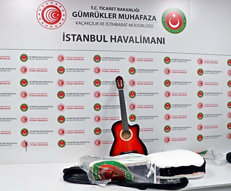 Gitar kılıfı ve terlik tabanından uyuşturucu çıktı