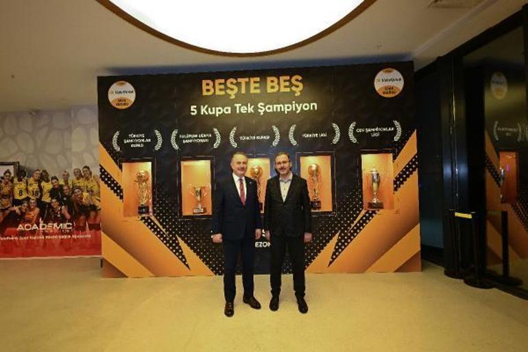 Bakan Kasapoğlu ile Guidetti, Karstan gelen kız voleybolcularla buluştu