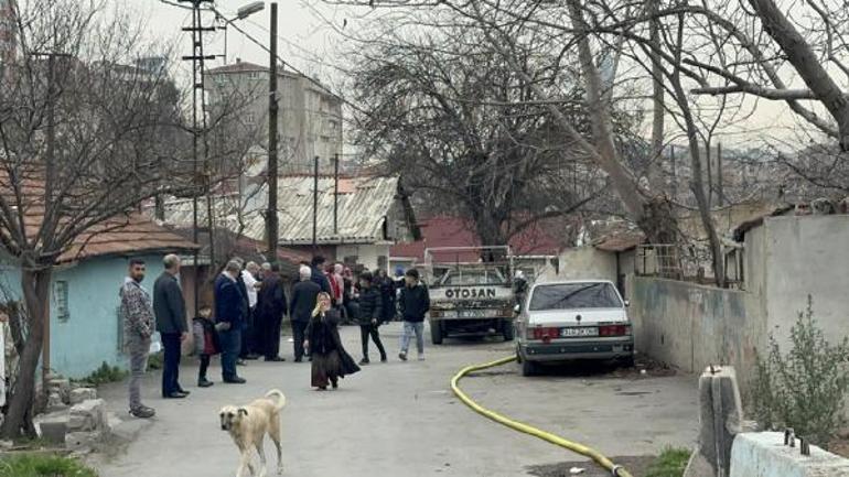 Ataşehirde gecekondu yangını