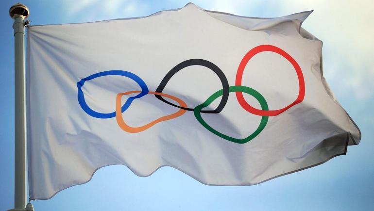 Zelenski: Rus sporcuların tarafsız bayrağı kanla lekelenmiştir