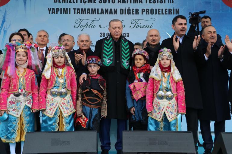 Cumhurbaşkanı Erdoğan: Bakmadıkları tek yer milletin gönlüydü, talepleriydi