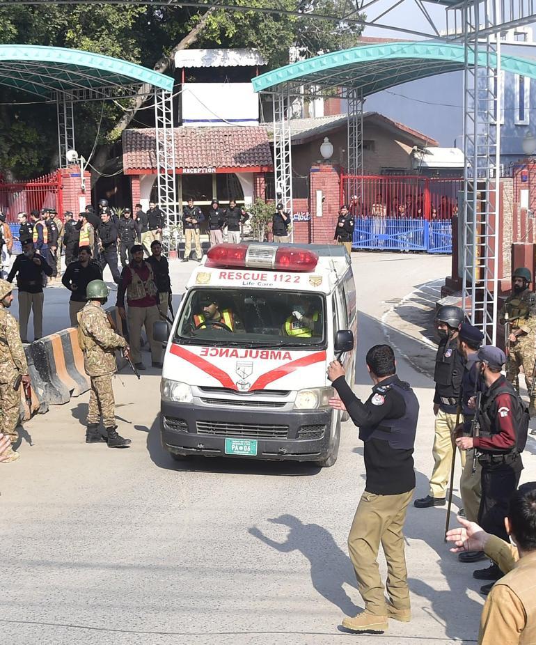 Pakistan’da cami saldırısında can kaybı 83’e yükseldi