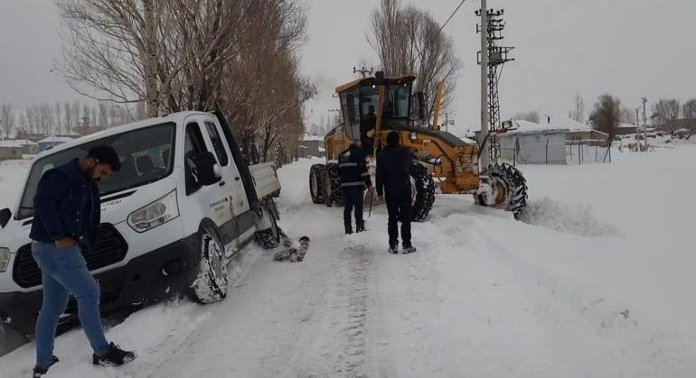 Doğum sancıları tutan kadın, ambulans helikopterle hastaneye ulaştırıldı