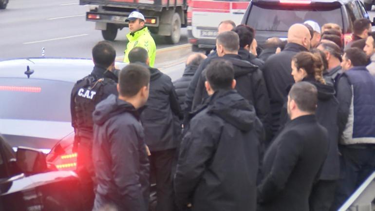 Cumhurbaşkanı Erdoğan makam aracını durdurup vatandaşlarla sohbet etti