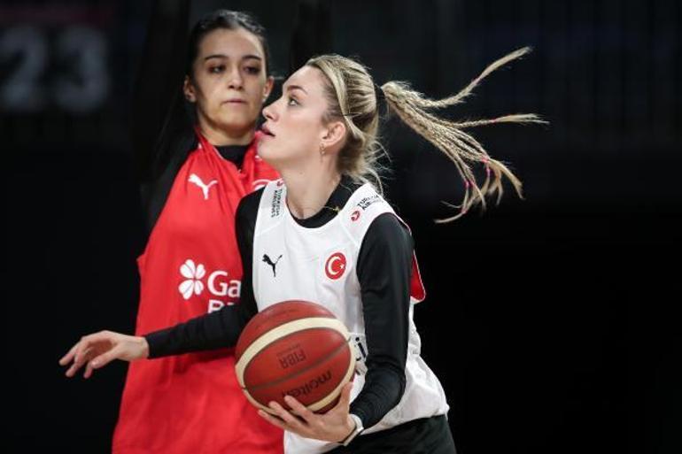 A Milli Kadın Basketbol Takımı, Polonya maçı hazırlıklarına başladı