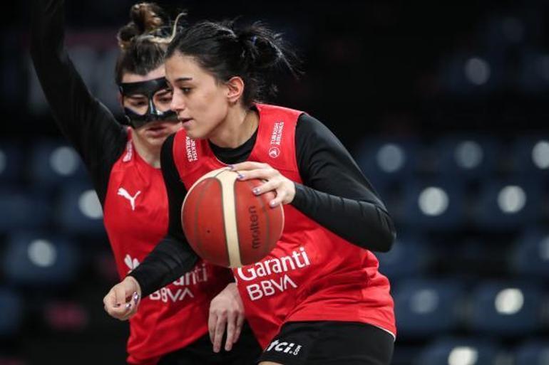 A Milli Kadın Basketbol Takımı, Polonya maçı hazırlıklarına başladı