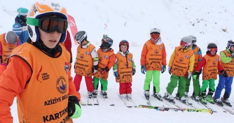 Palandökende köy çocuklarına kayak eğitimi