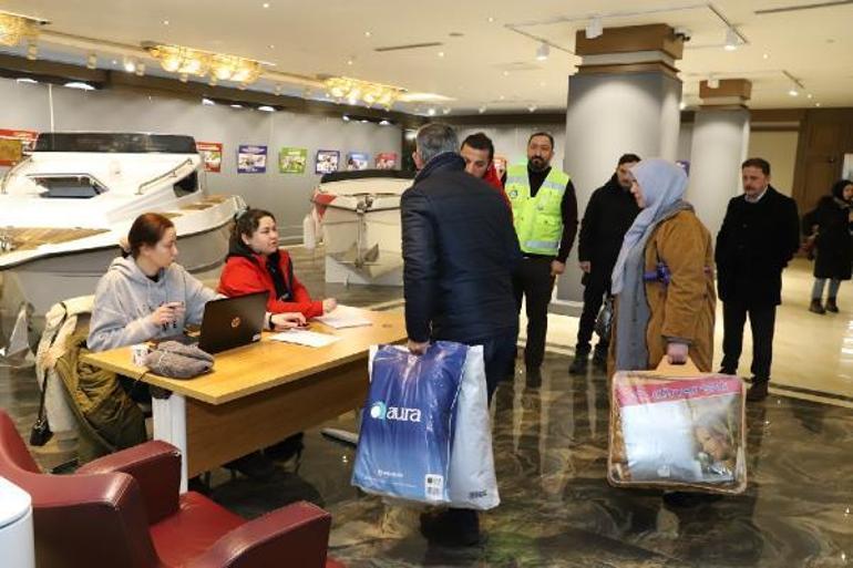 Ordu ve Çorumdan deprem bölgelerine yardım ekibi ve malzeme gönderildi