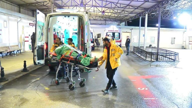 Deprem bölgesinden İstanbula getirilen yaralılar hastanelere sevk edildi