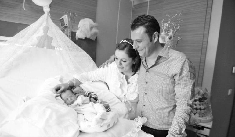 Depremde ölen avukat, eşi ve ikizleri son yolculuklarına uğurlandı