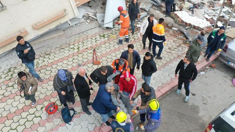 Kerim Can 37 saat sonra itfaiye ekipleri tarafından kurtarıldı