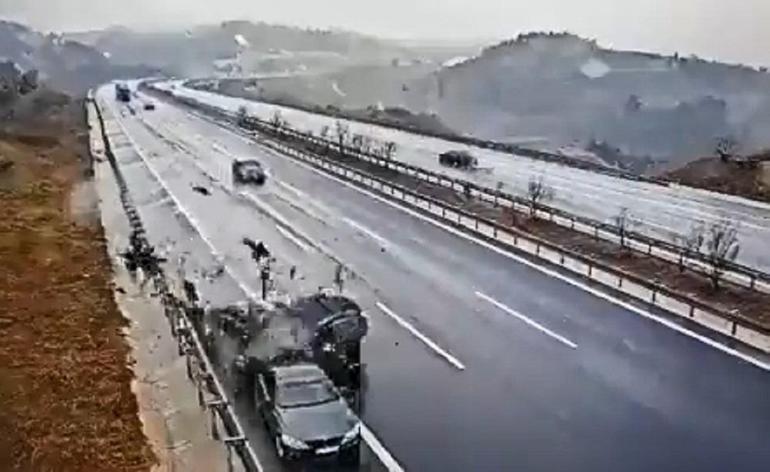 4 kişinin ölümüne neden olan kaza, 135 kilometre hızla gelmiş