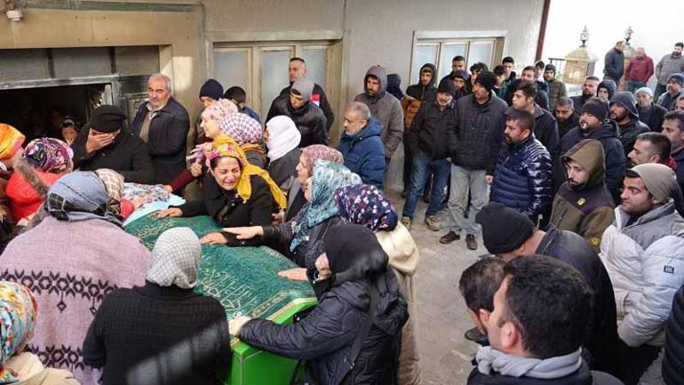 Depremde ölen Nurcanın 6 aylık bebeğinden haber yok