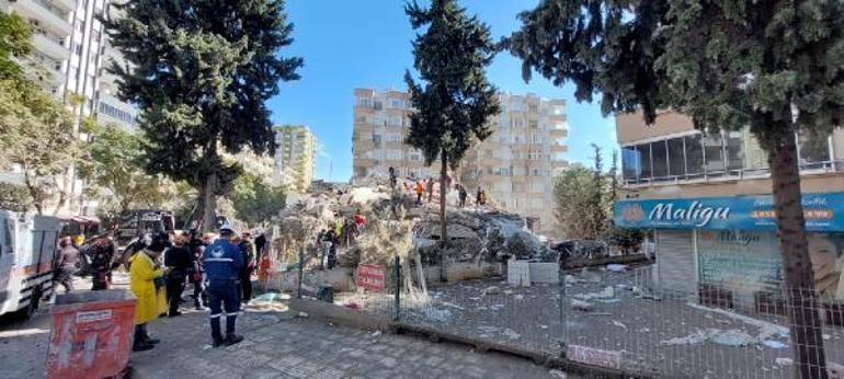 Adanada, Sinem Apartmanının yıkılma anı kamerada