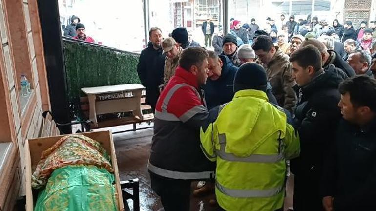 Depremde hayatını kaybeden 10 kişinin cenazesi memleketleri Orduya getirildi