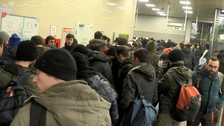 AFAD gönüllüleri YHT ile deprem bölgesine yola çıktı