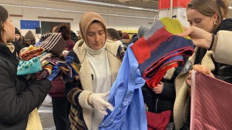 Depremden kurtulan Hatice öğretmen, yardıma koştu