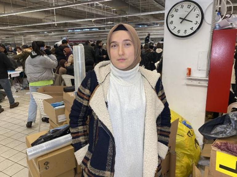 Depremden kurtulan Hatice öğretmen, yardıma koştu