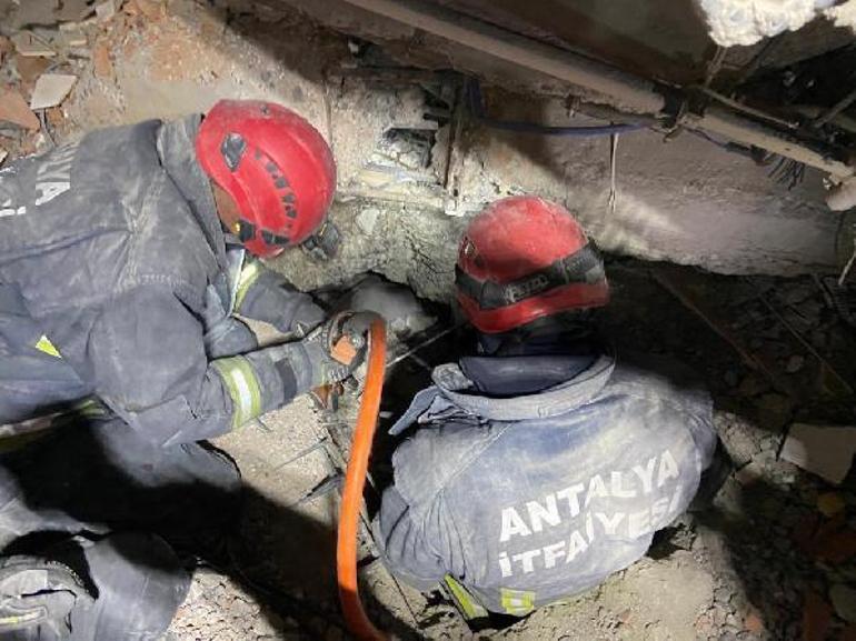 Umudunuzu kaybetmeyin yazdığı enkazdan 64üncü saatte kurtarıldı