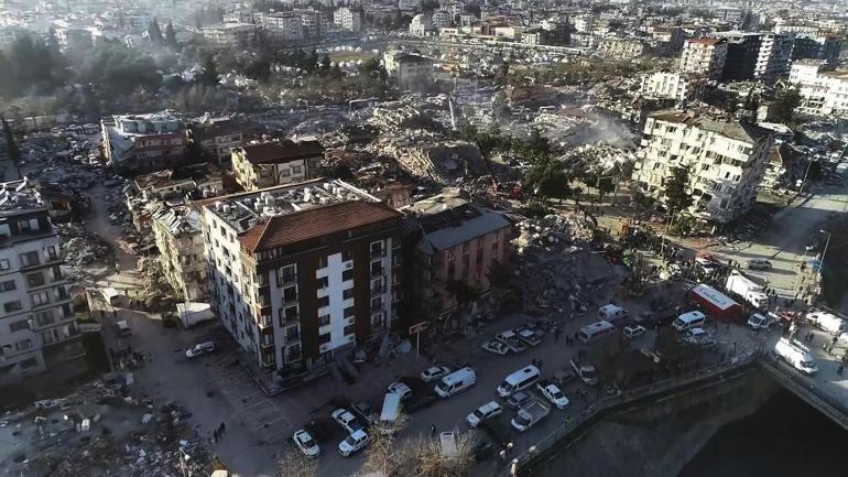 Depremin büyük yıkıma yol açtığı Hatay, havadan görüntülendi