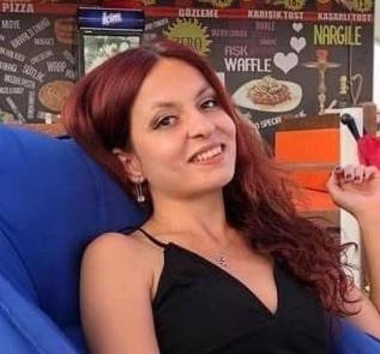 Depremde hayatını kaybeden Büşra öğretmen, Aydında toprağa verildi