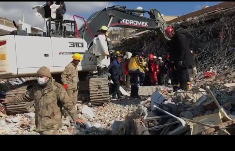 Adıyamanda 110 saat sonra gelen mucize