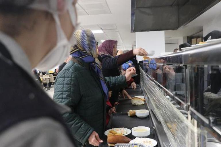 Ankaraya getirilen depremzedeler GSB yurtlarına yerleştiriliyor