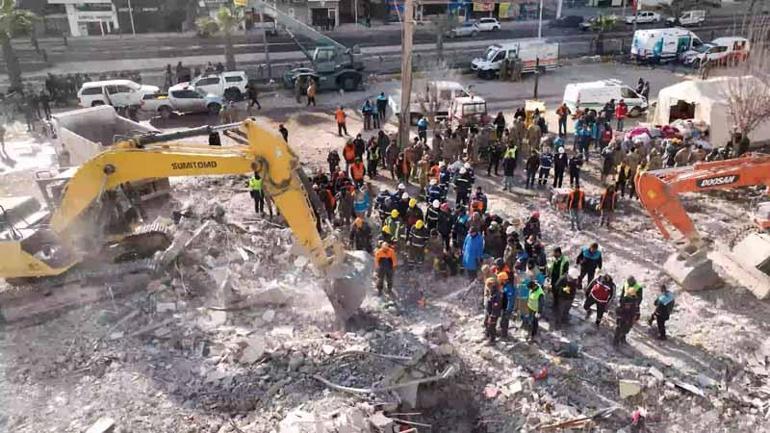 Şanlıurfa’da 33 kişinin öldüğü binayla ilgili 11 gözaltı