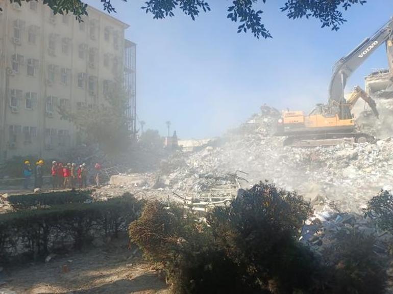 Yıkılan hastanenin deprem dayanıklılık testi olumsuz gelmiş