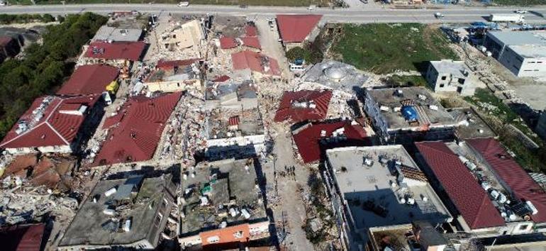 Telefonlar susmuyor, herkes depreme dayanıklılık testini merak ediyor