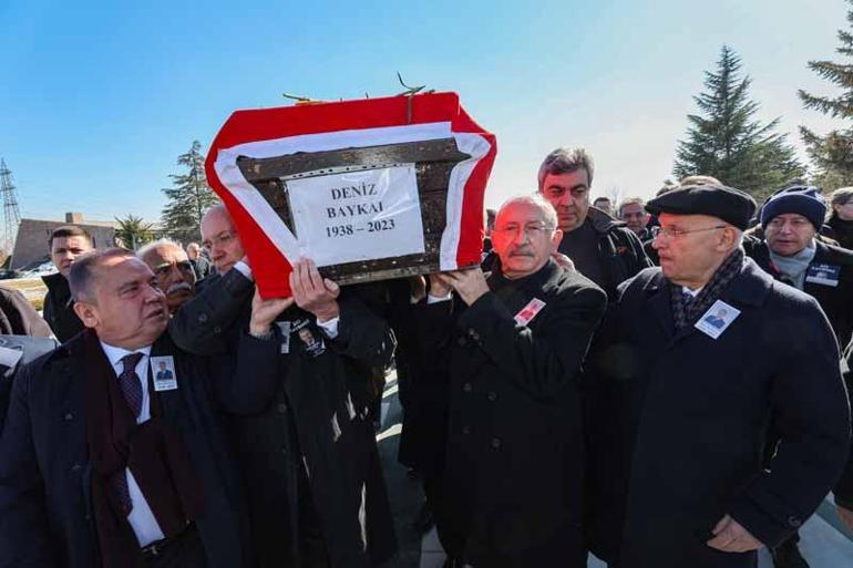 Deniz Baykal, son yolculuğuna uğurlandı