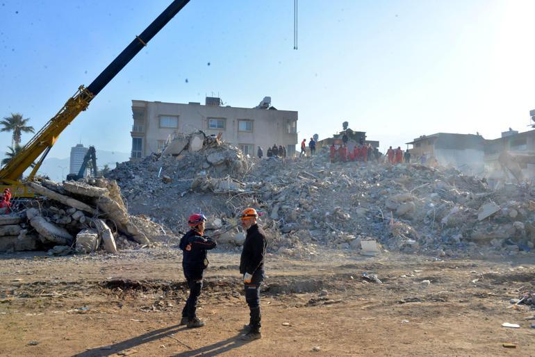 Eda Apartmanında ölü sayısı 30a yükseldi; arama-kurtarma çalışmaları sürüyor