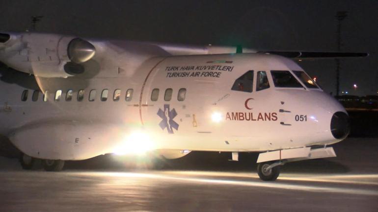 Tedavi için 5 depremzede daha İstanbula getirildi
