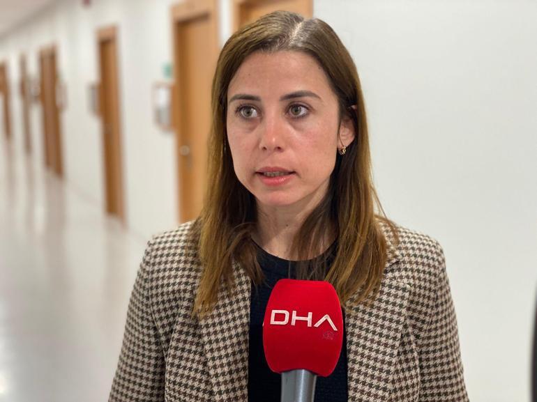 Hatay Havalimanının bahçesi ve çevresinde zemin çökmesi oluşmuş