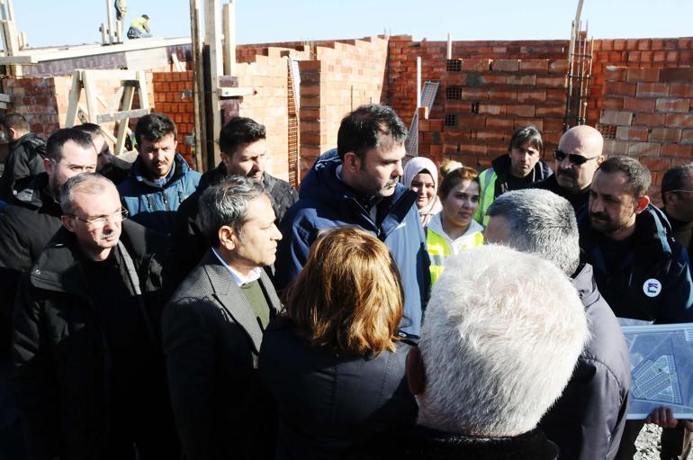 Bakan Kurum: Depremzedeler için konutlar mart ayında başlayacak