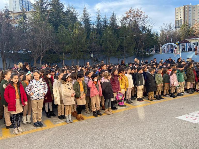 Ankarada yarıyıl tatili sonrası öğrenciler dersbaşı yaptı