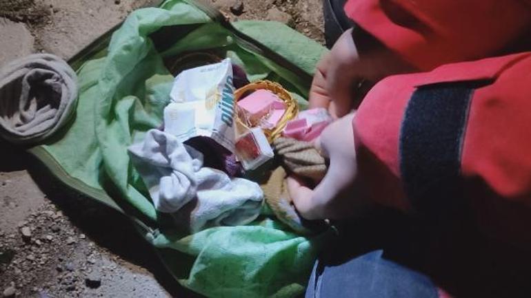 Hatayda enkaz altından notu çıktı