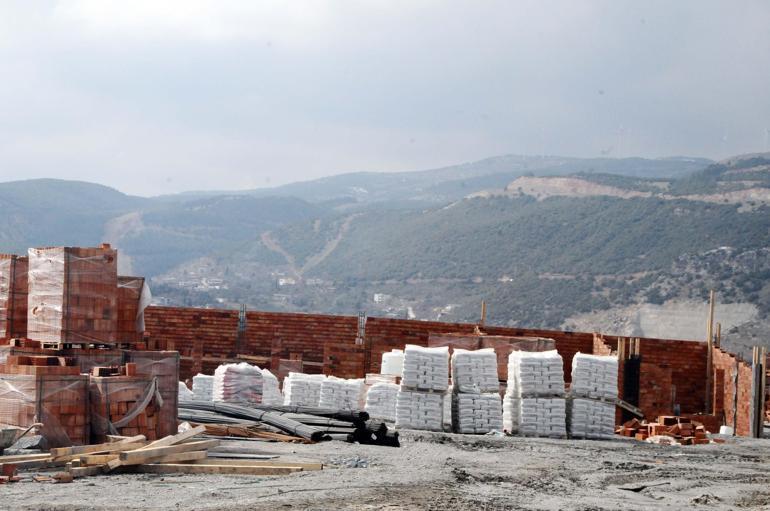 Depremin vurduğu 2 ilçede yığma evler ay sonunda teslim edilecek