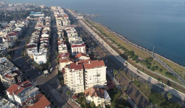 İskenderun, depremlerin ardından sessiz