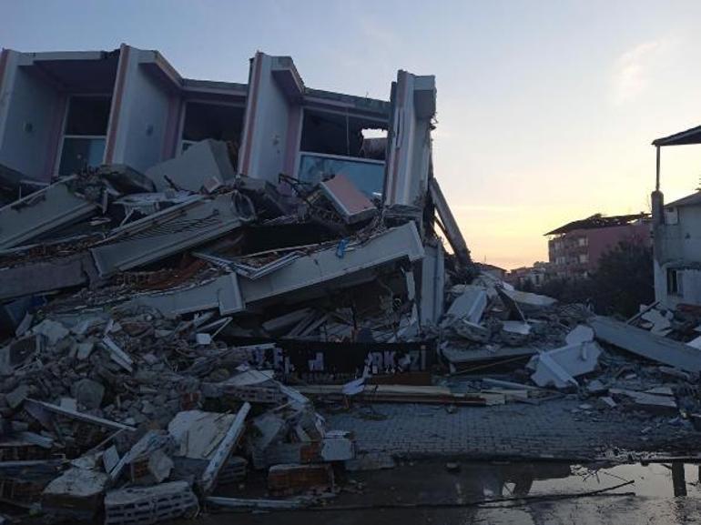 Jeofizik mühendisi Öziçer: 6 büyüklüğündeki depremde bile bu yıkımlar olabilirdi