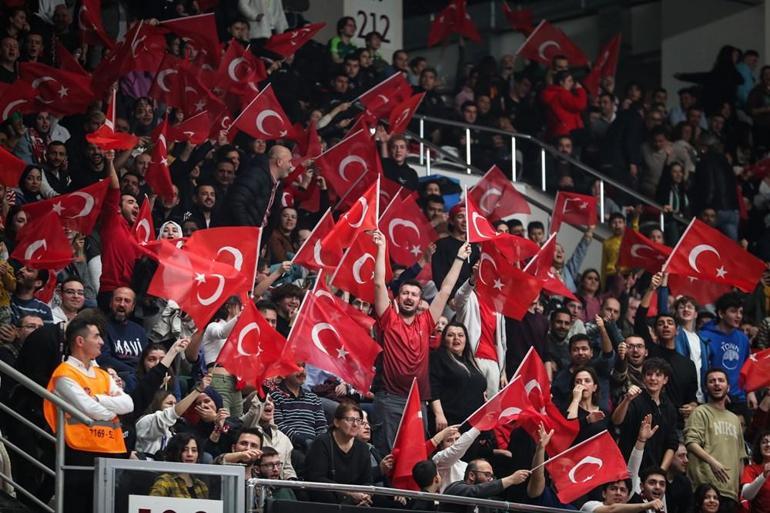 Türkiye - Letonya: 74-83