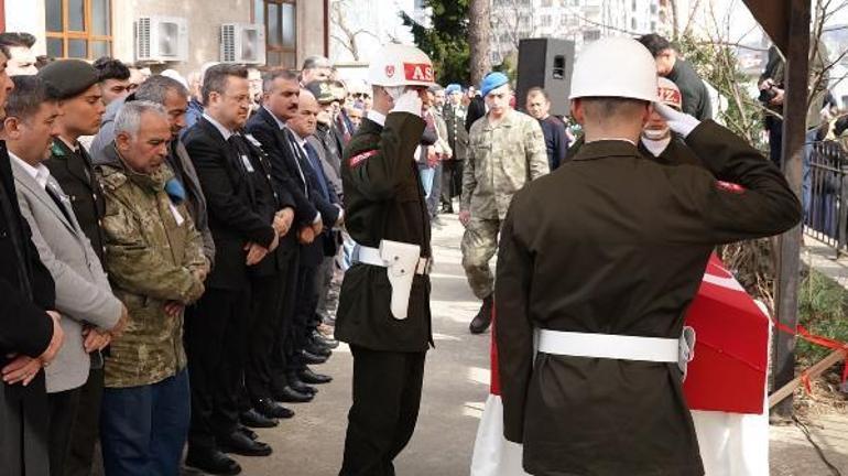 Rönesans Rezidansta hayatını kaybeden üsteğmen için Giresunda tören