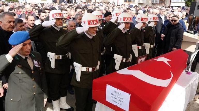 Rönesans Rezidansta hayatını kaybeden üsteğmen için Giresunda tören