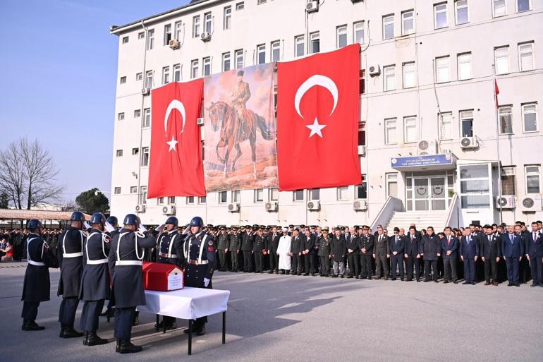 Trafik kazasında ağır yaralanan karakol komutanı şehit oldu